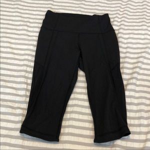 Lululemon Sheer Panel Crops Sz 8